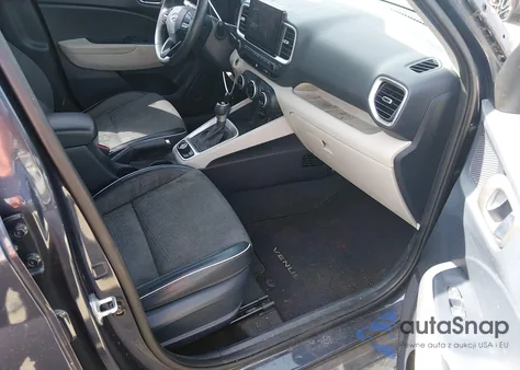 2021 Hyundai Venue Denim z USA, uszkodzony, nr VIN KMHRC8A39MU111498